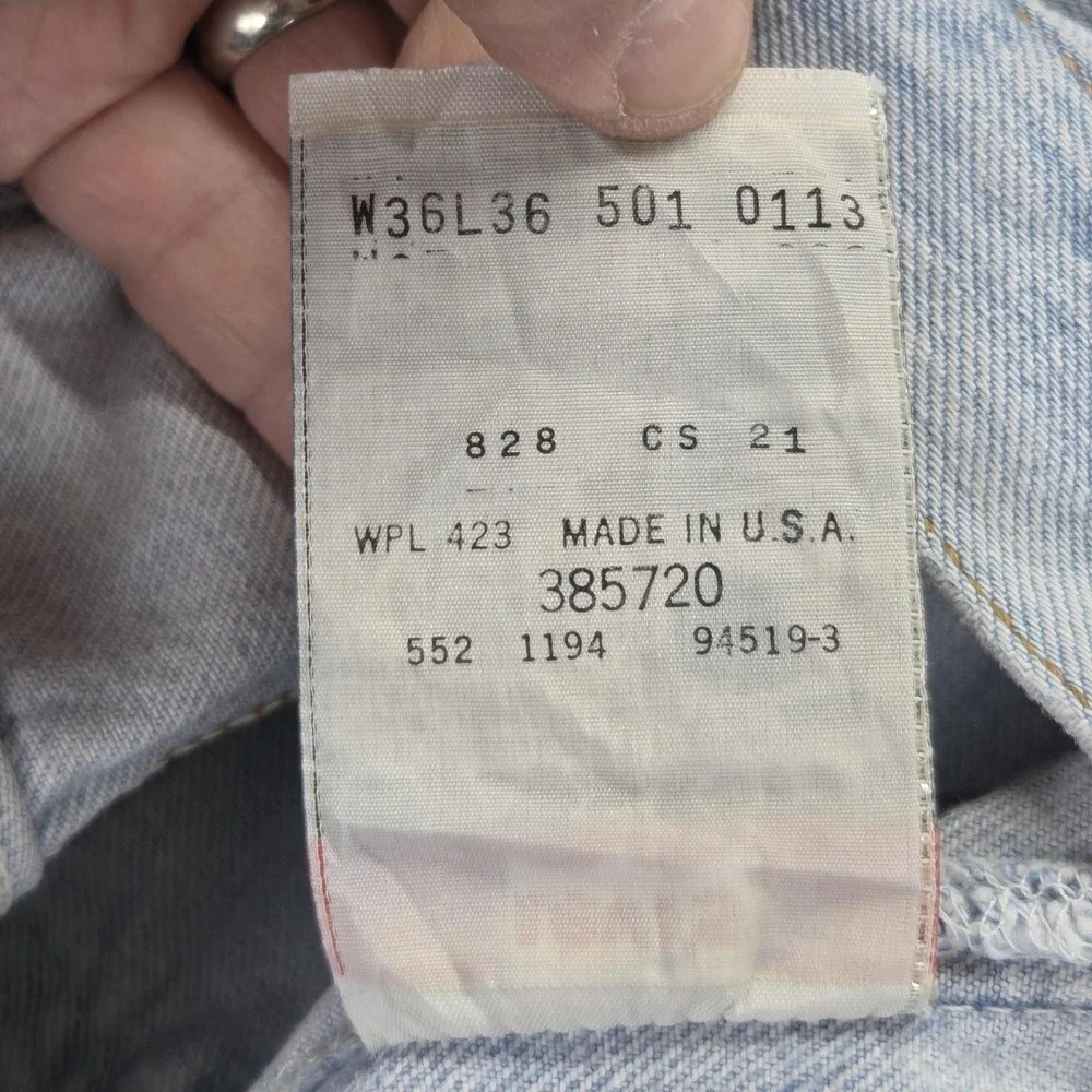 Levis 10368 important